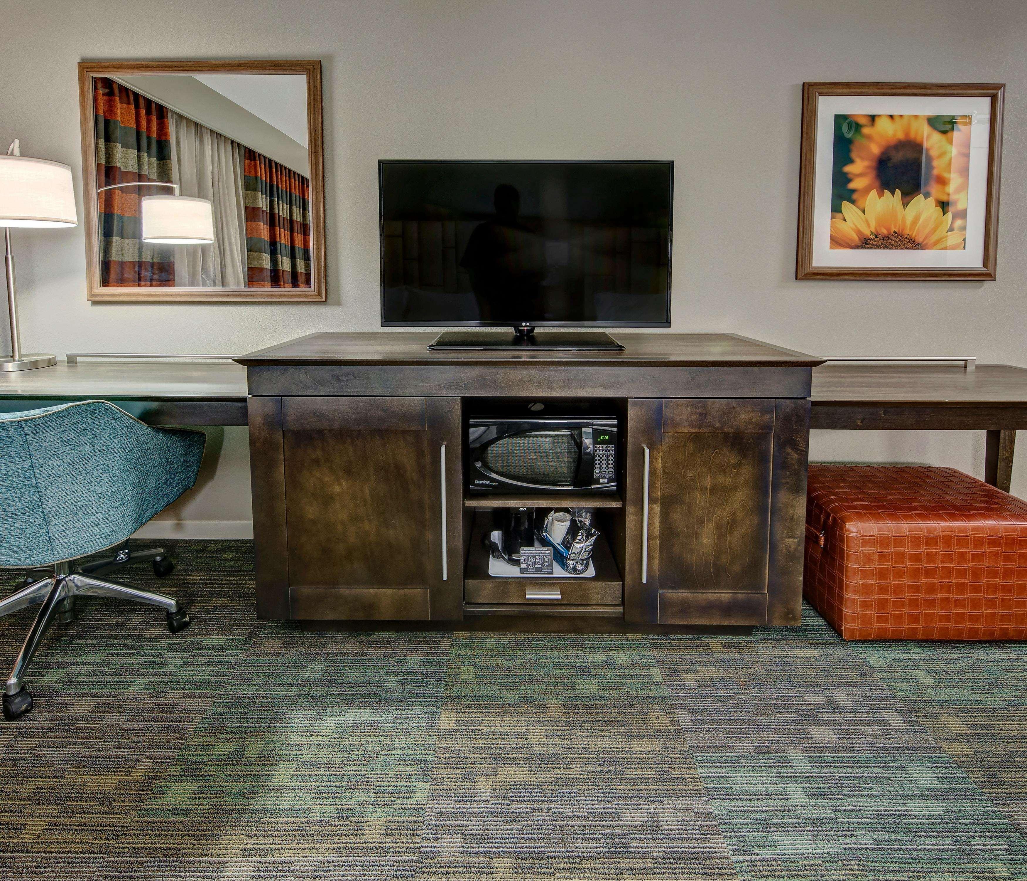 Hampton & Memphis Hotel 3*