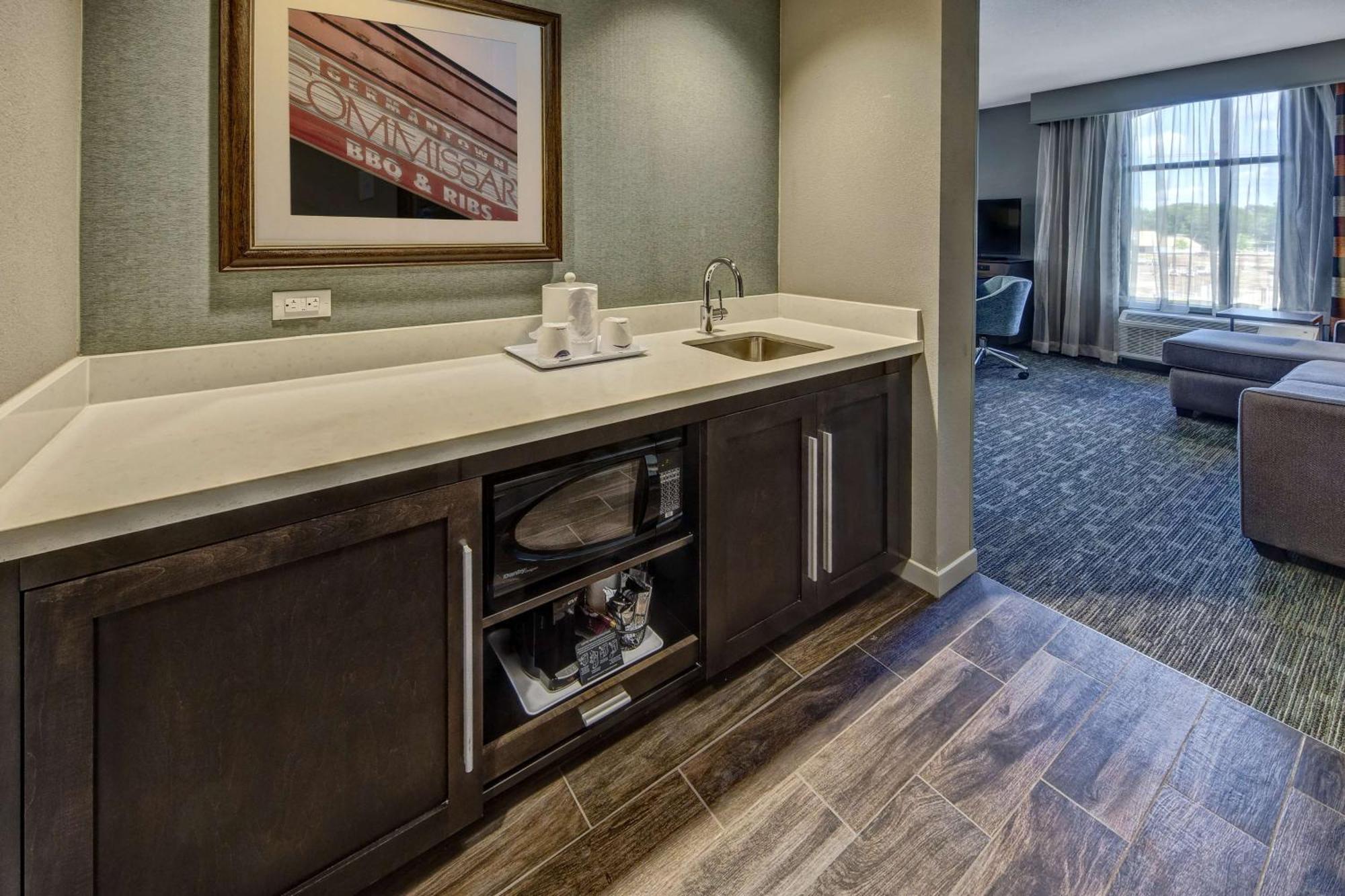 Hampton & Memphis Hotel
